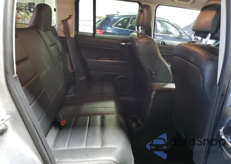 2017 Jeep Patriot Latitude z USA, uszkodzony, nr VIN 1C4NJPFA8HD211785